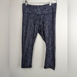 Lululemon banana leaf Wunder Under crop